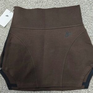 Nike Tech Women's Dark Brown Athletic Skirt